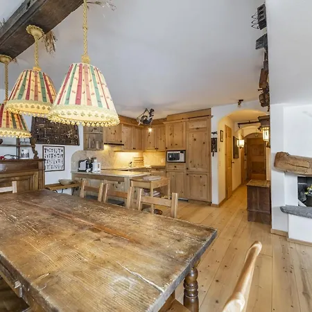 Chesa Champagna - Appartement *