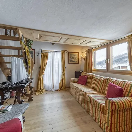 Appartement Chesa Champagna - *